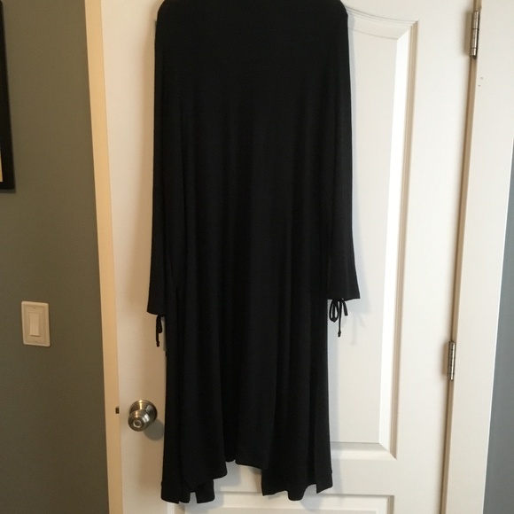 Long Black Sweater - Picture 3 of 4